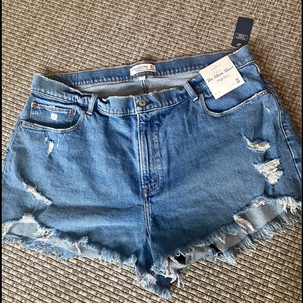 Abercrombie Curve Love Mom Shorts Size 35 / 20
